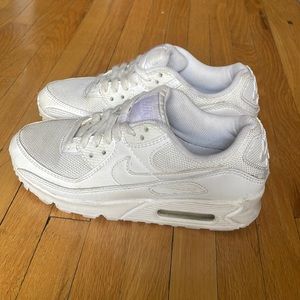 Nike Women’s Airmax 90, size 6